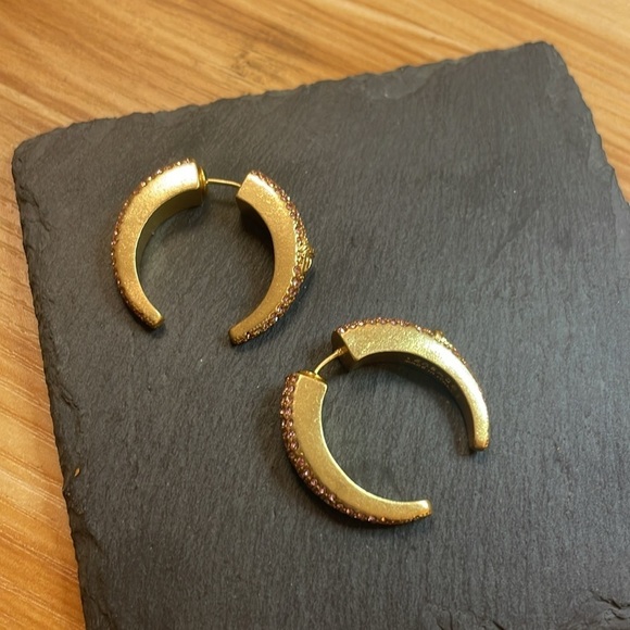 VERSACE horn shaped crystal pink good tone stud earrings